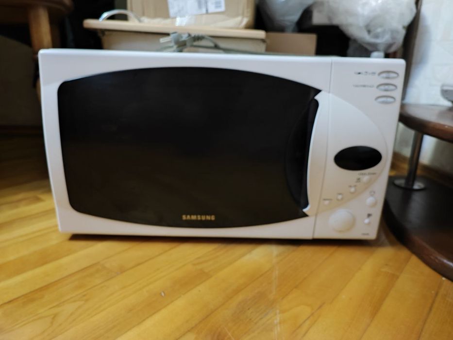 Микроволновка Samsung M959R 900W Рабочая, без нюансов, Оригинал Корея