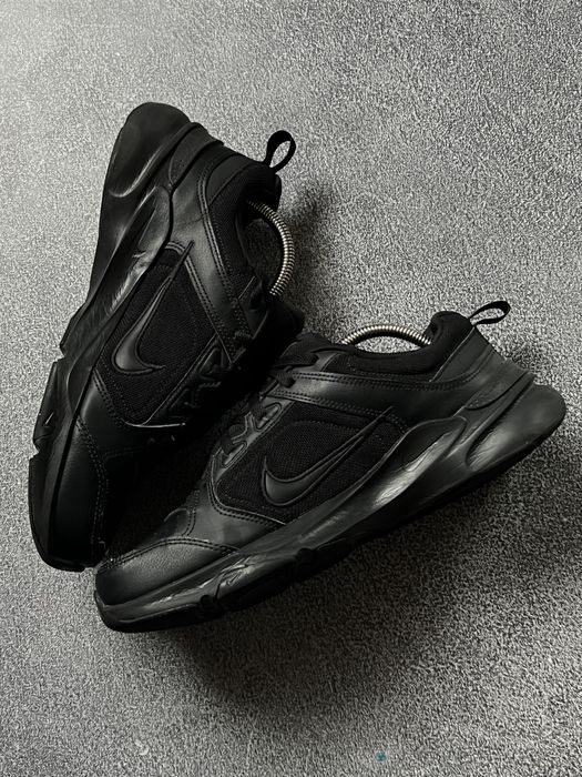 Чоловічі чорні шкіряні повсякденні кросівки Nike оригінал