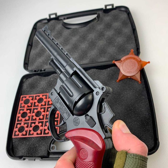 Іграшковий дитячий пістолет на пістонах револьвер пугач для дітей