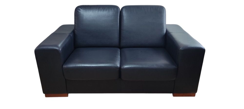 Vendo 2 sofás pretos usados