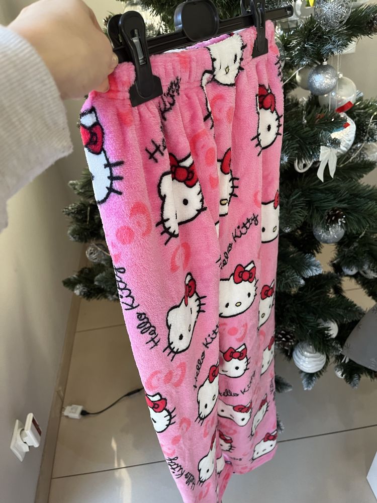 Spodnie Hello Kitty nowe M
