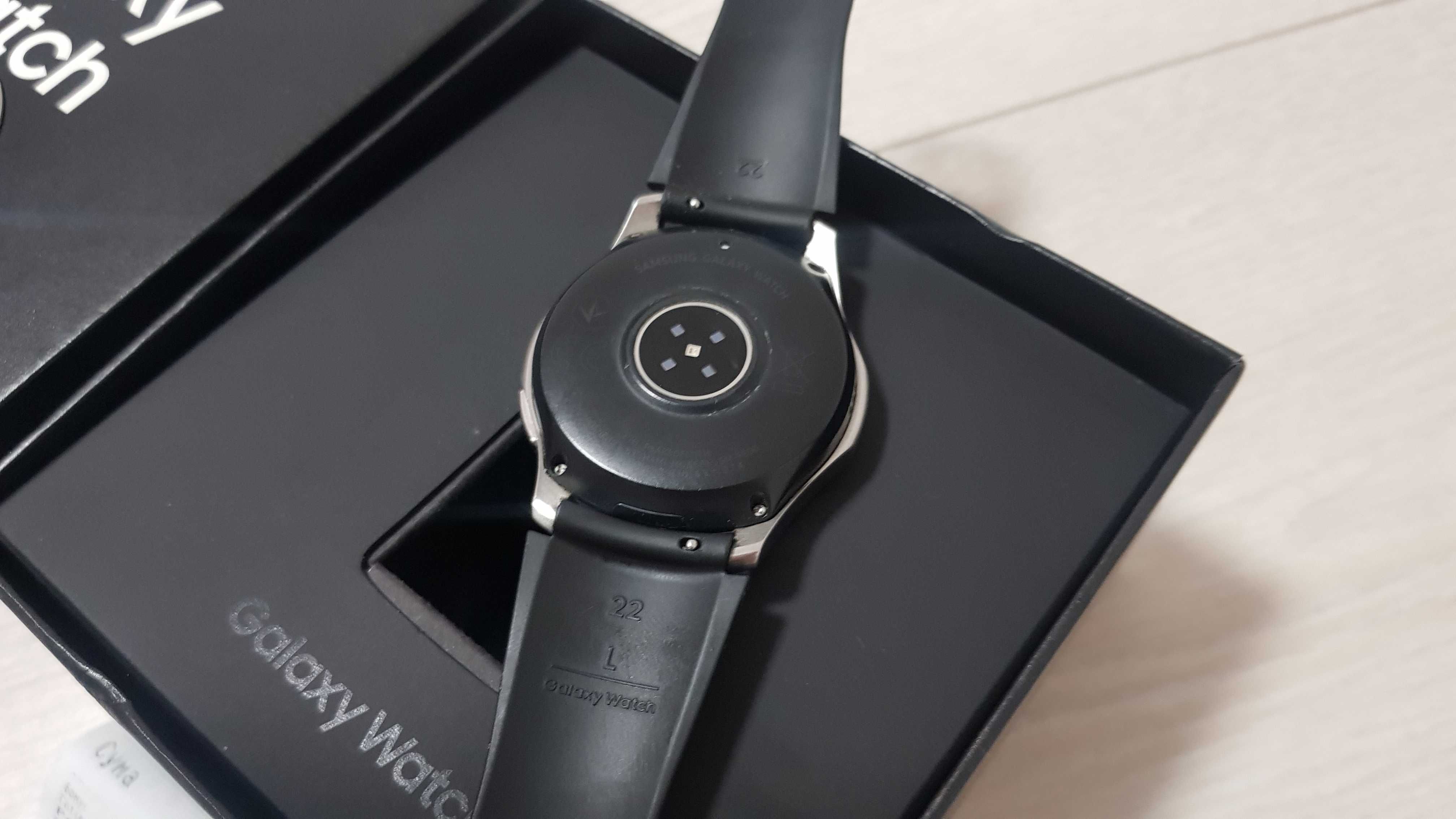 Смарт часы Samsung Watch 46мм. Полный комплект