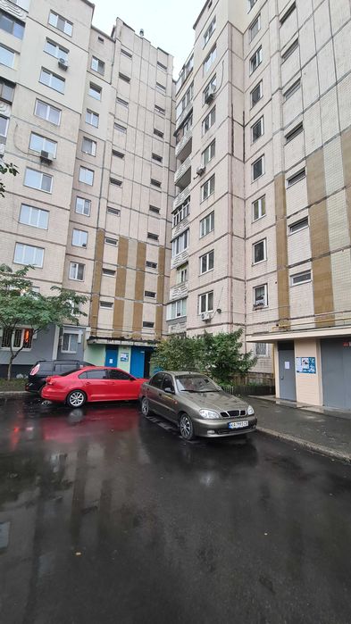 1 кімнатна  5хв. метро Осокорки Княжий Затон 17