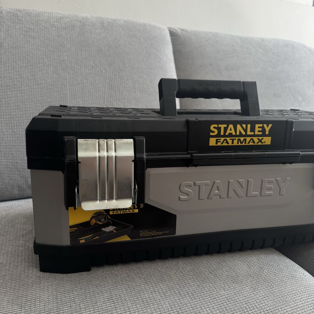 Zestaw Skrzynka Stanley Fatmax z narzędziami Magnussen Topex
