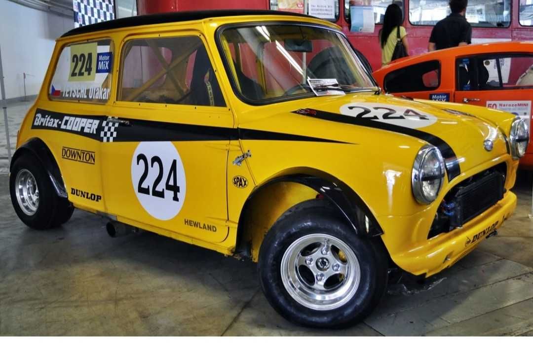 Знижка!!! Колекційна модель Mini Cooper 1:43 rally