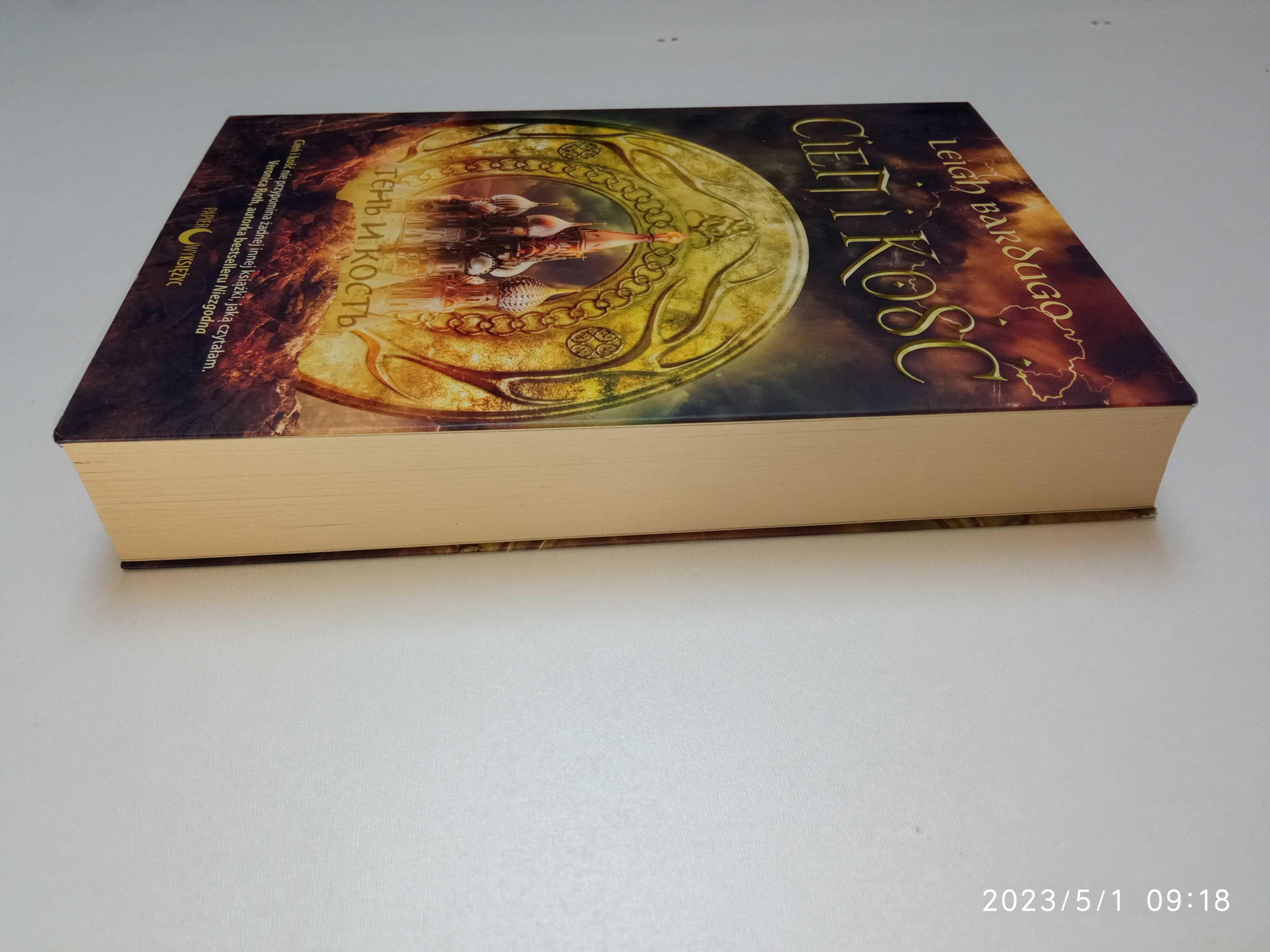 (#34) Książka Cień i Kość. Trylogia Grisza. Leigh Bardugo