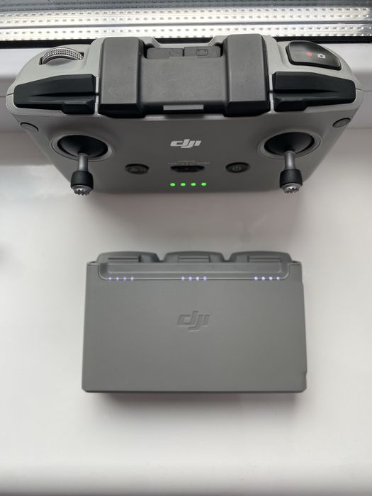 Дрон DJI Mini 2 SE Combo