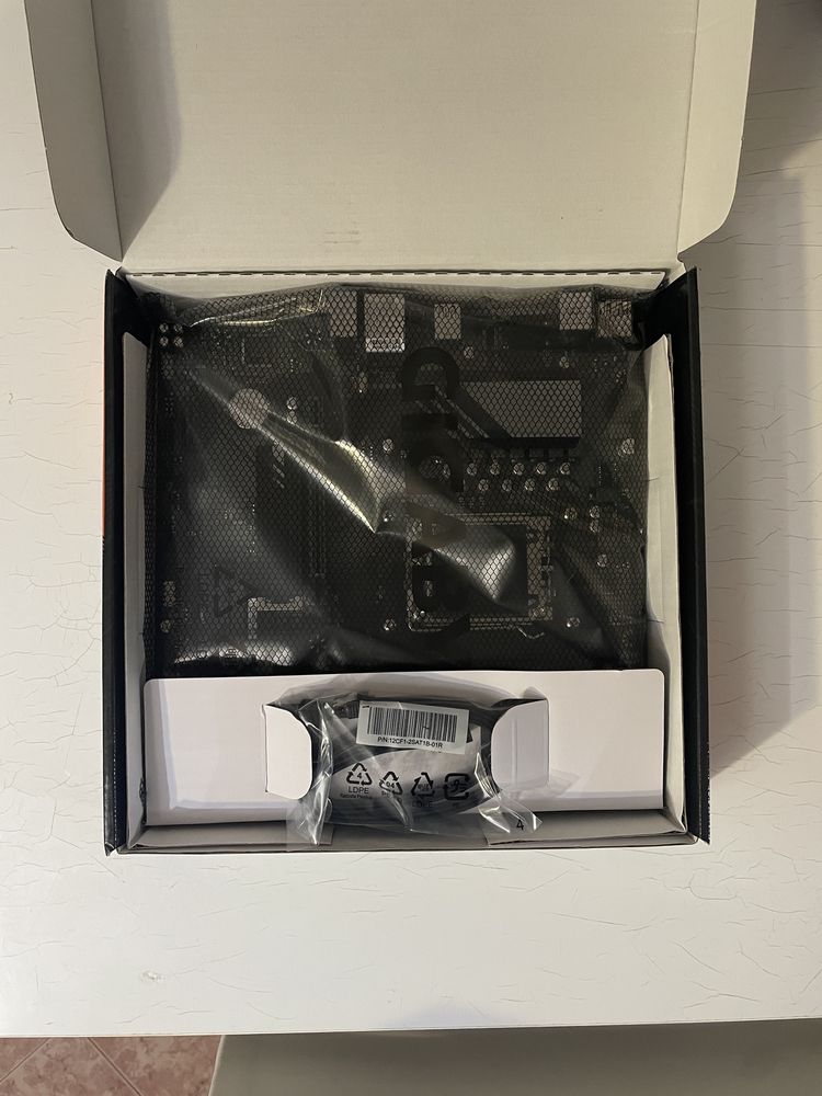 Motherboard e fonte de alimentacao