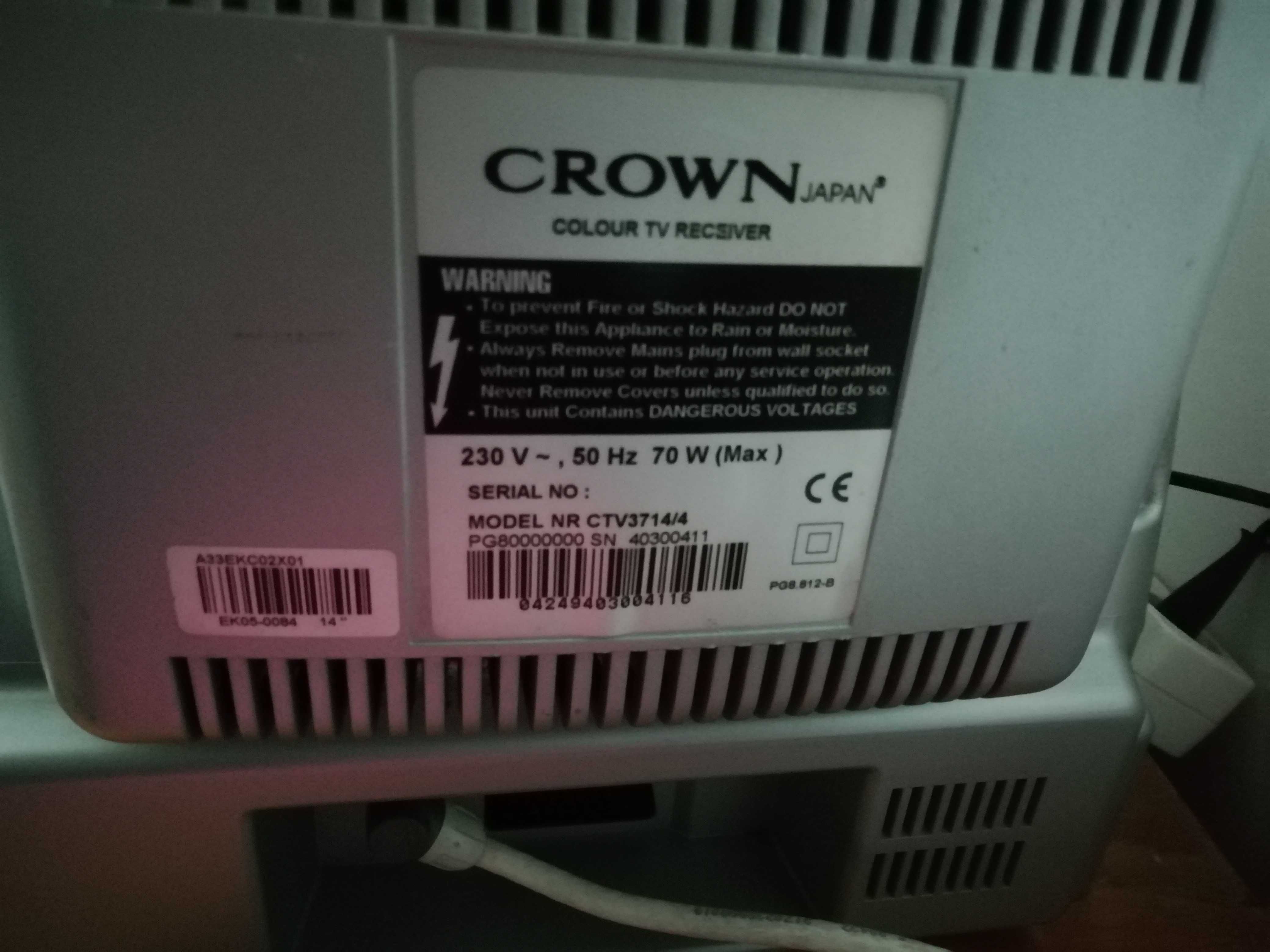 TV Crown a cores