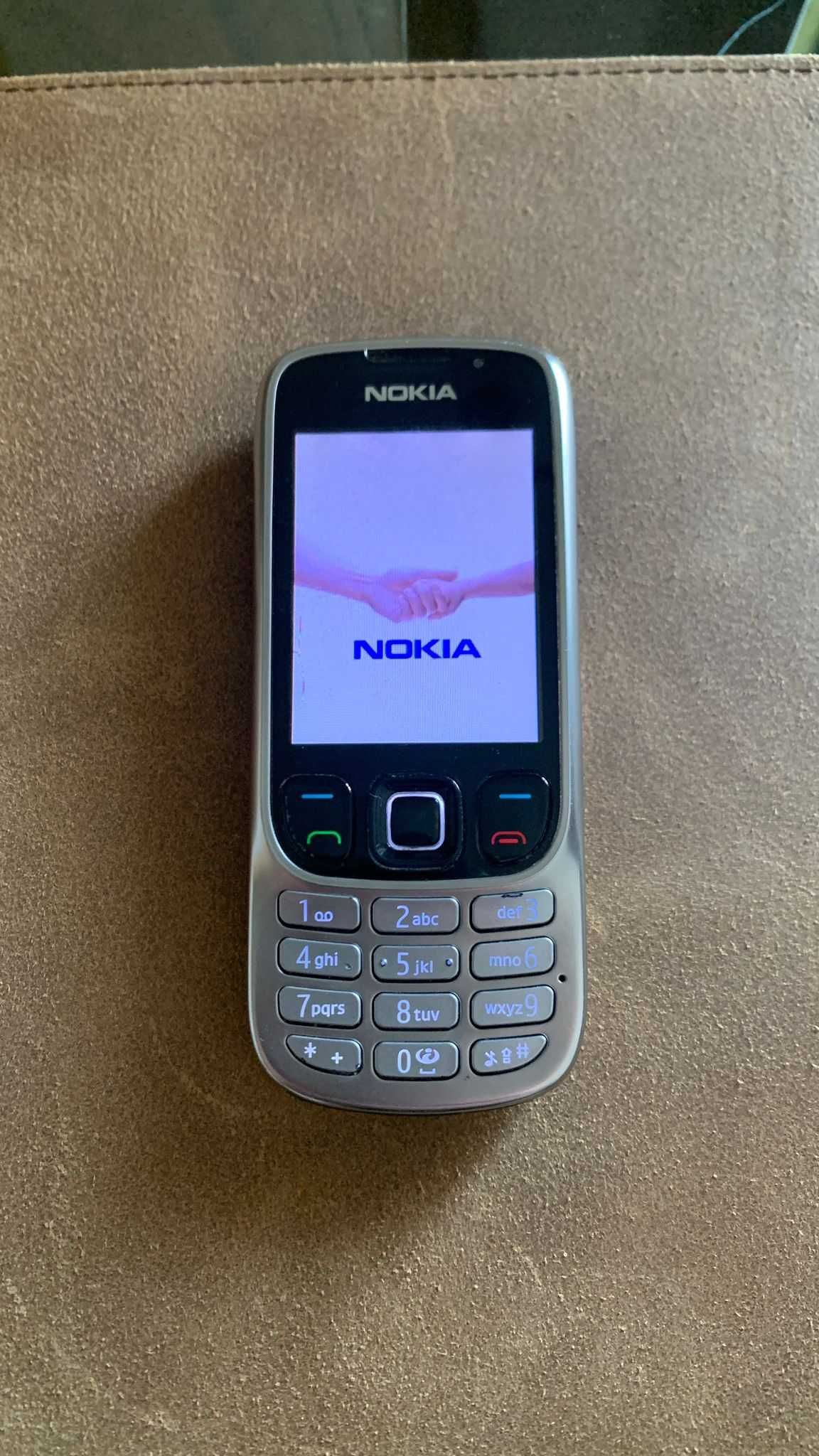 Telemóvel Nokia 6303 Com Carregador