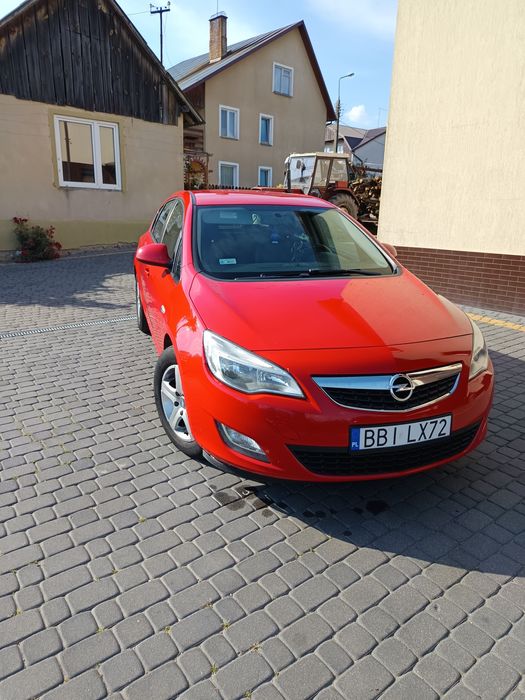 Opel Astra J 1.7 CDTi (110KM)