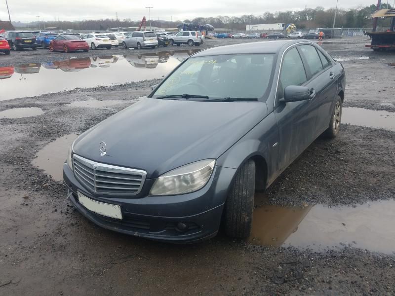 Разборка W204 C class Запчастини mercedes мерседес авторозборка