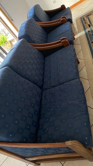Sofa cama com duas poltronas