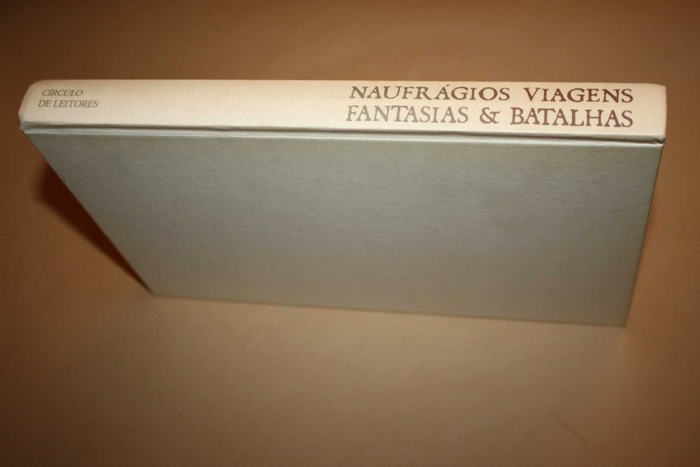 Naufrágios Viagens Fantasias & Batalhas// João Palma Ferreira