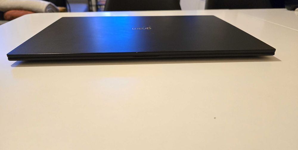 Laptop LG GRAM 15Z90Q bardzo lekki i5 16GB RAM czarny