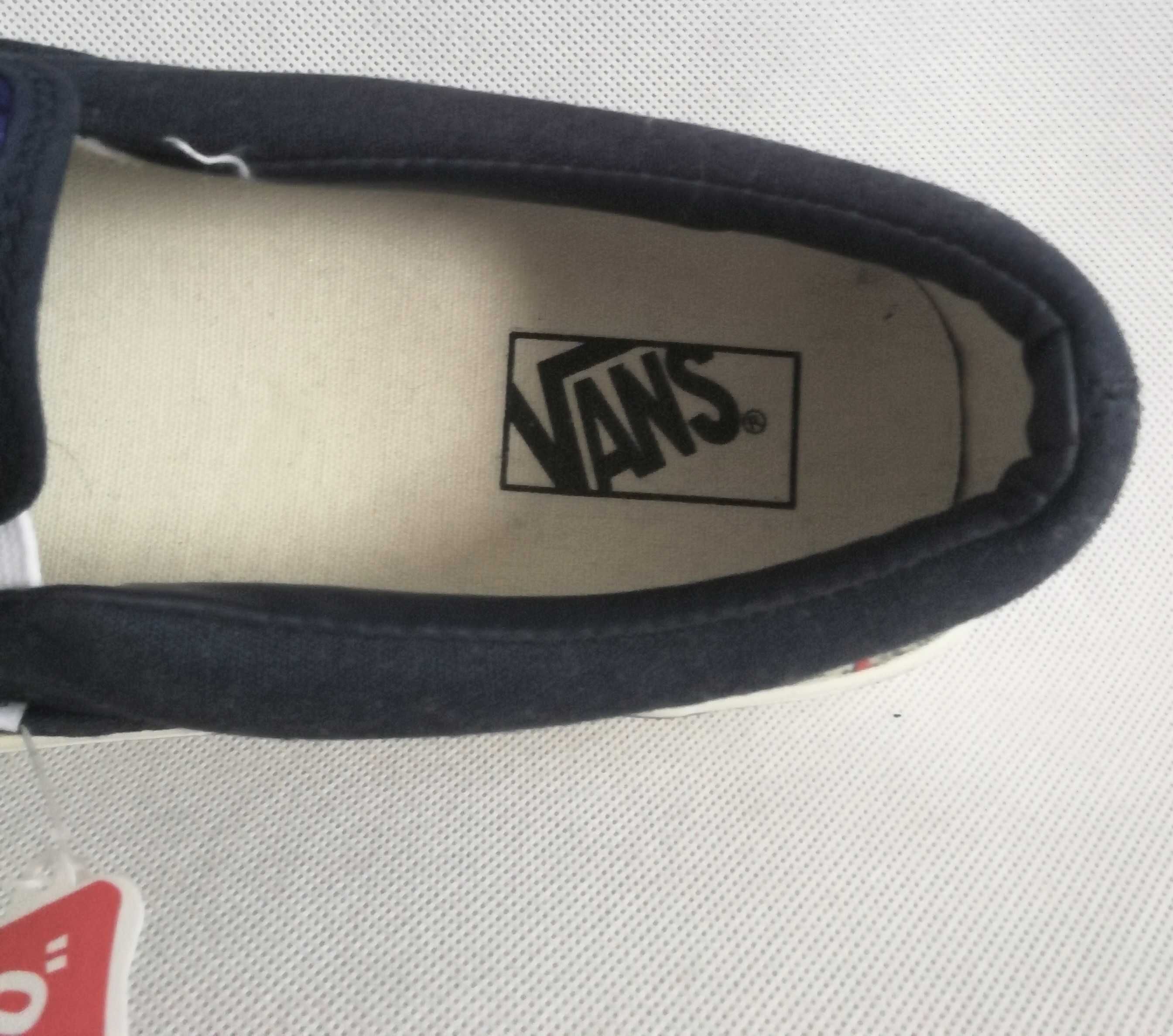 Vans Nishikie-Katsuhika Hokusai trampki rozmiar 44