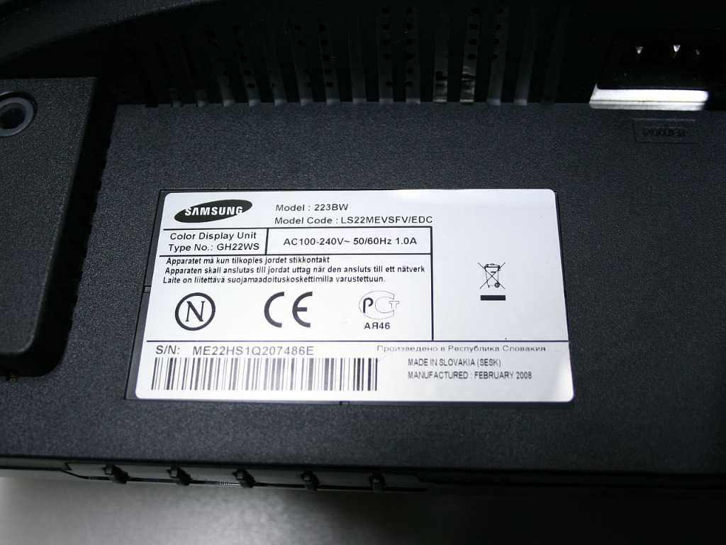 Monitory Samsung SyncMaster 223BW & Dell