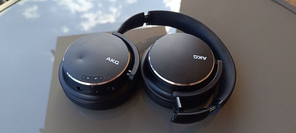 Słuchawki AKG Y600N