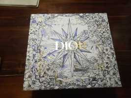 Karton Dior Piękny edycja limitowana zamykany z boku