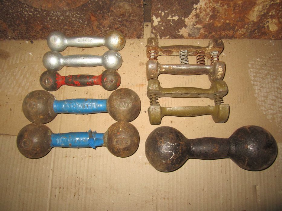 Спортивные гантели 1,3,  кг  СССР