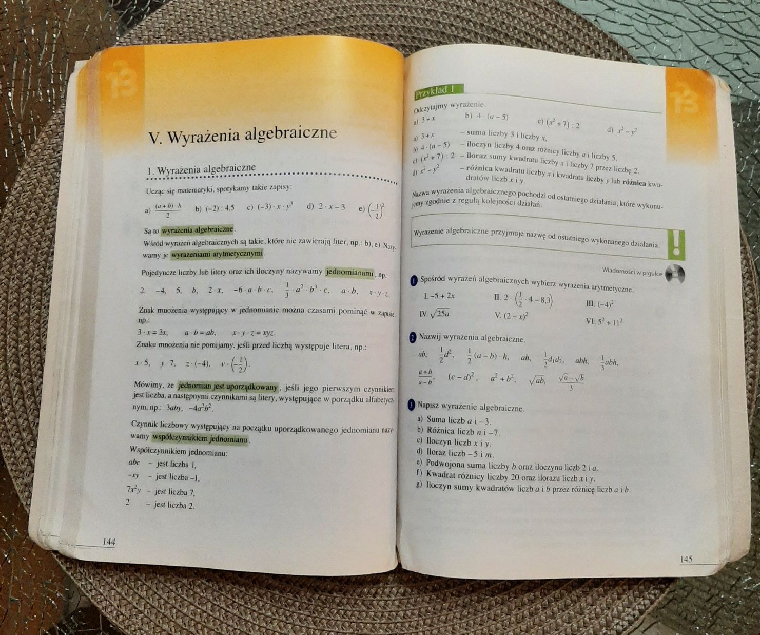 Podręcznik matematyka wokół nas gimnazjum1, książka podręcznik