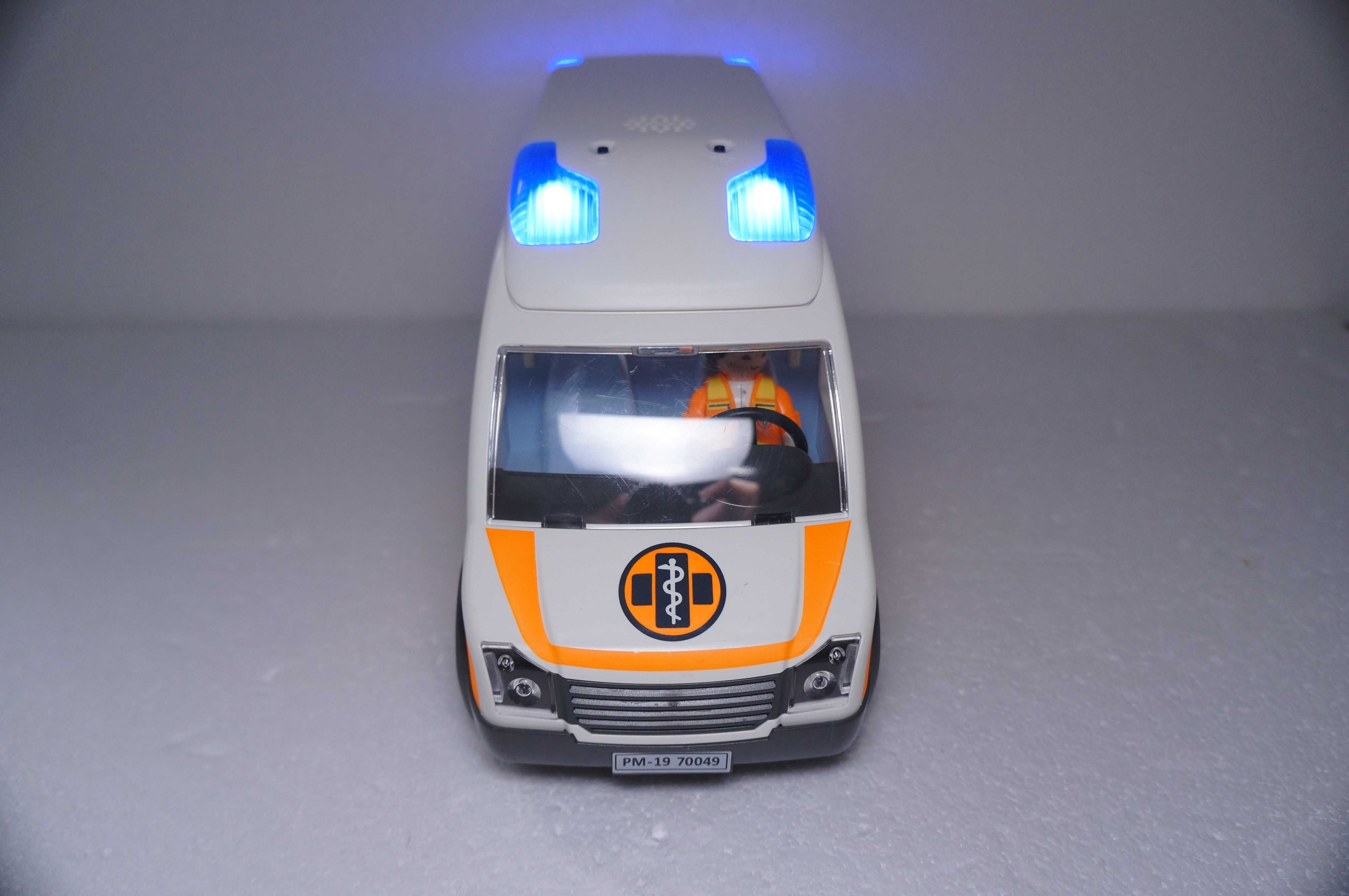 Playmobil 974 Pogotowie Karetka Ambulans NOWY model Światło i Dźwięki