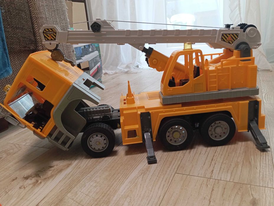 Продам іграшки bruder