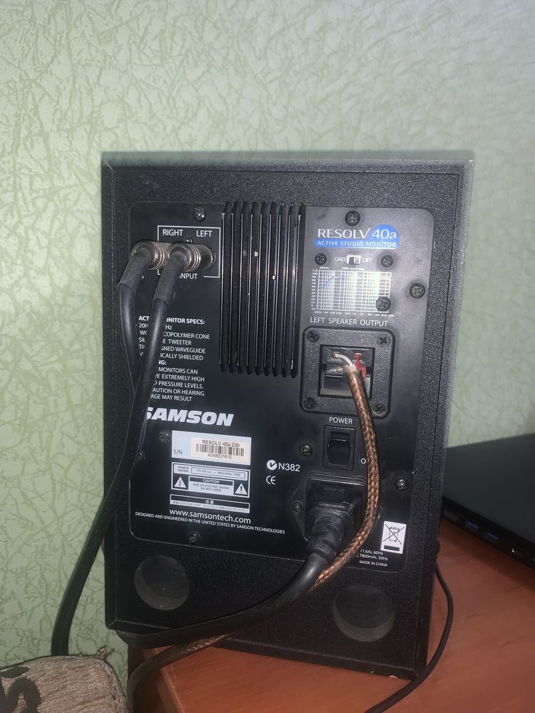 Студийные мониторы samson resolv 40a В ИДЕАЛЬНОМ СОСТОЯНИИ ТОРГ
