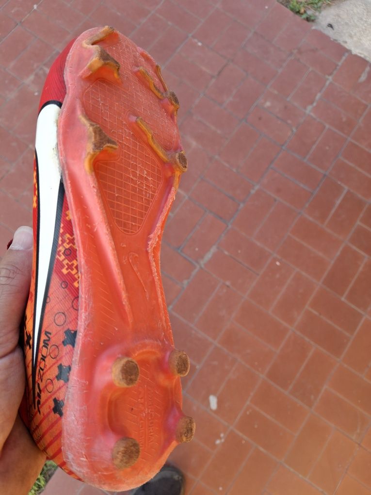 Chuteira nike mercurial