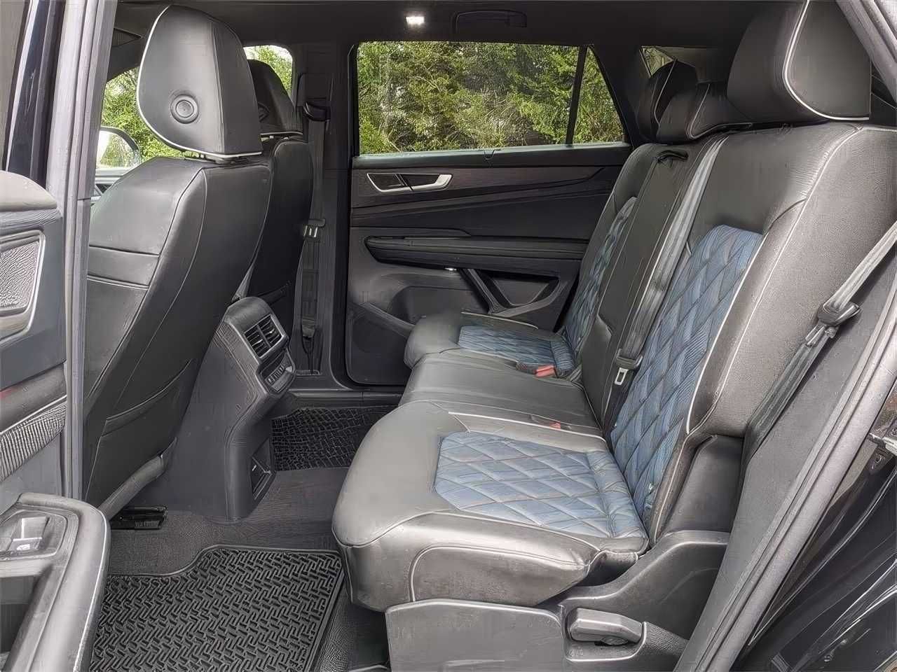 2024 Volkswagen Atlas Cross Sport SEL Premium R-Line 4Motion