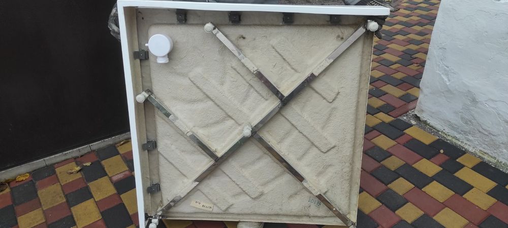 Піддон для душа, душ, душова кабіна