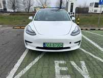 Tesla Model 3 Tesla Model 3 2019 r 79 000 km 82000