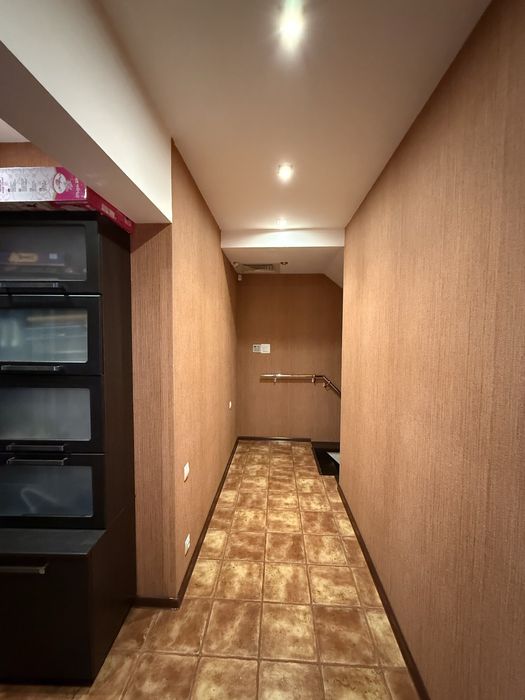 Продается двухуровневая квартира. Центр. Славянск.