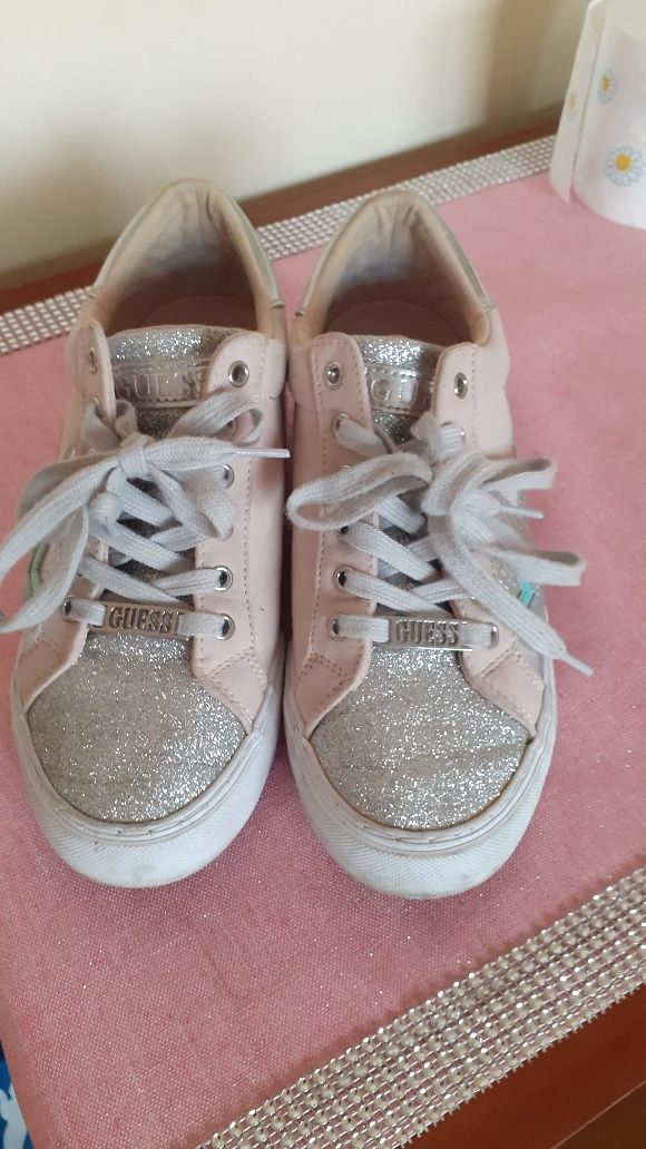 Buty trampki Guess 38. Dł.wkładki 25cm