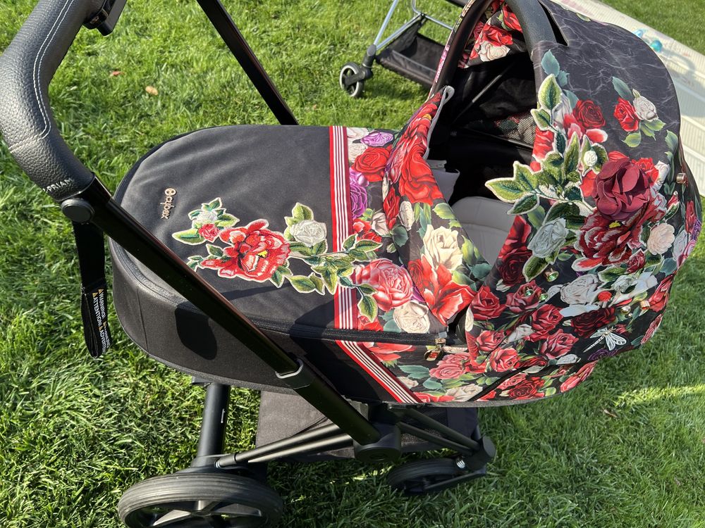 Gondola Cybex Priam 2.0 spring blossom dark