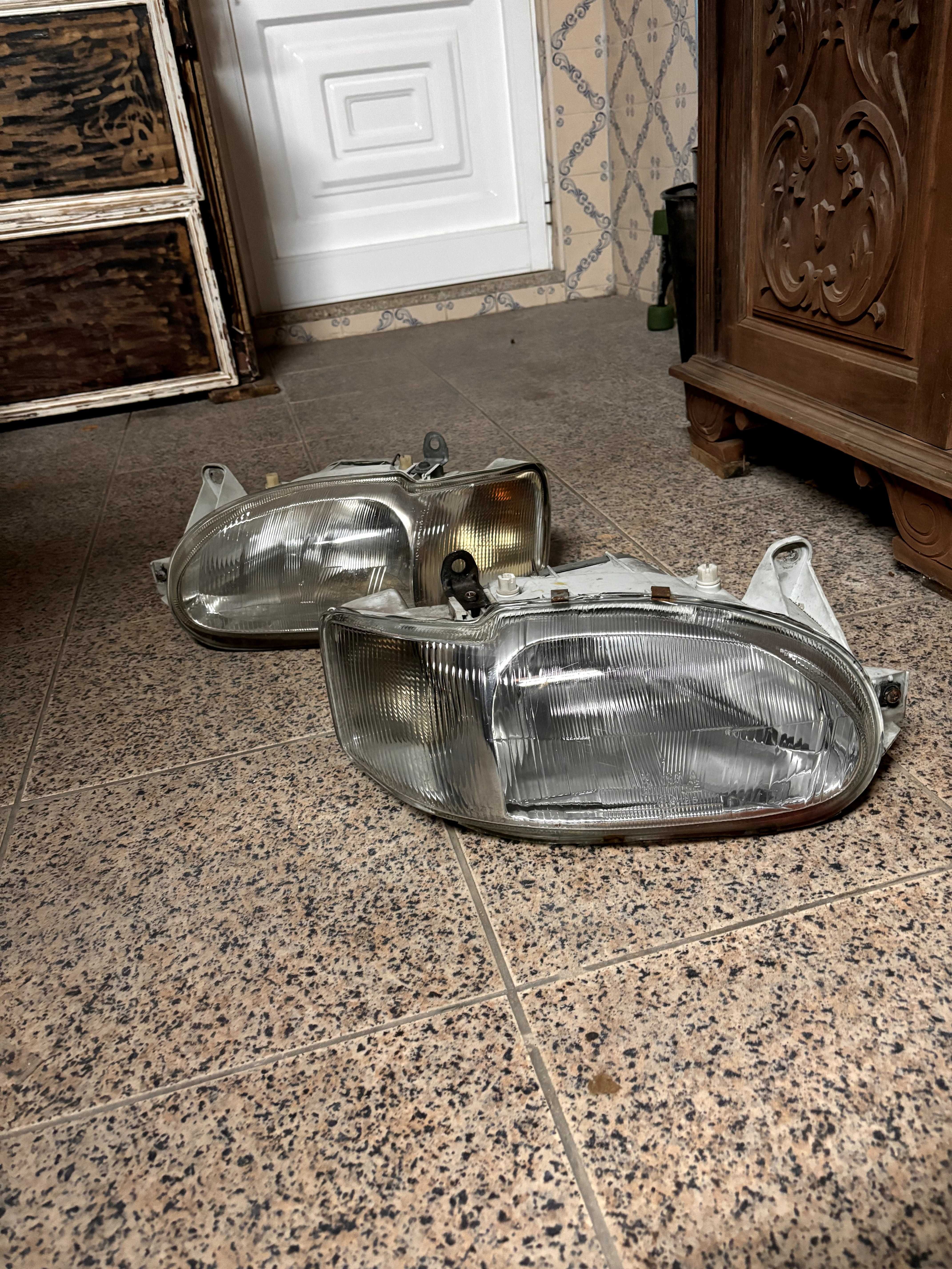 Material Ford Escort Mk5 e MK6 XR3i