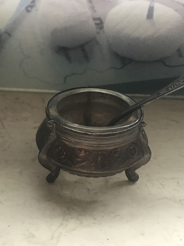Солонка .икорница’,мельхиор из Ссср.