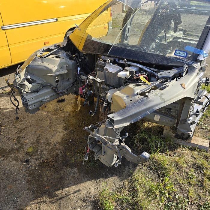 Четверть Передня Ліва Права Tesla Model 3 Сапог Чверть Тесла Модел 3