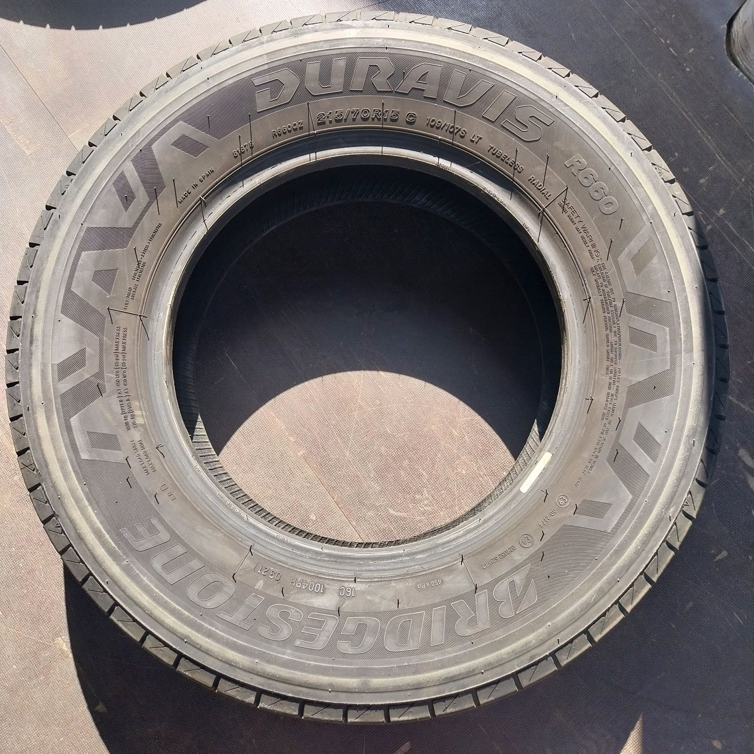 Sprzedam  opony letnie 215/70/r15 C