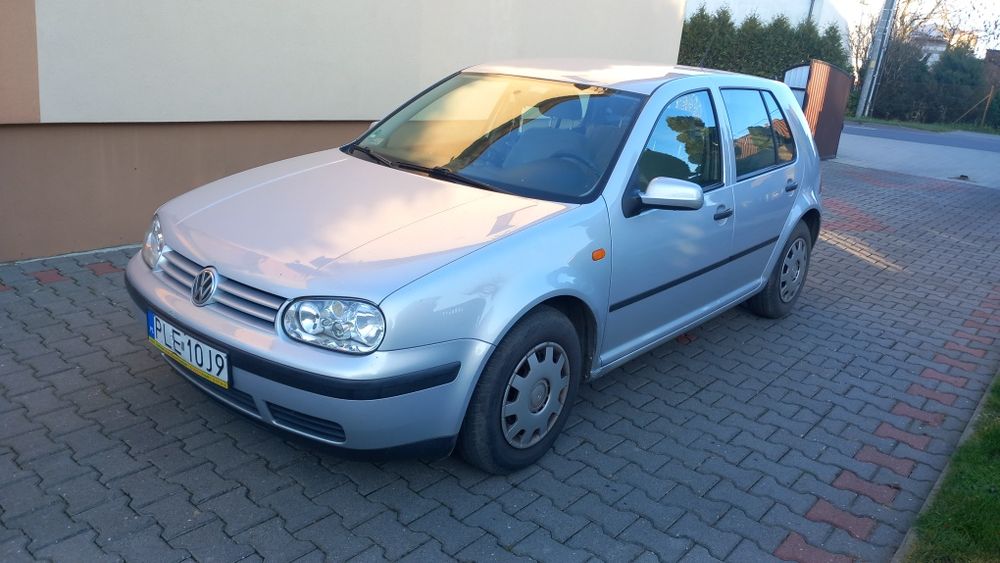 Tanio VW Golf IV silnik 1.4 benzyna,jedcue dobrze,cena 2750 zł