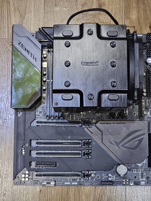 Asus rog zenith alpha extreme + threadripper 2920x + 16gb