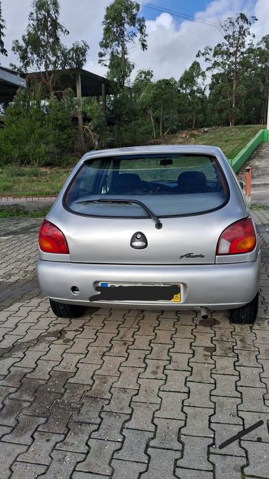 Ford Fiesta zetec 1998