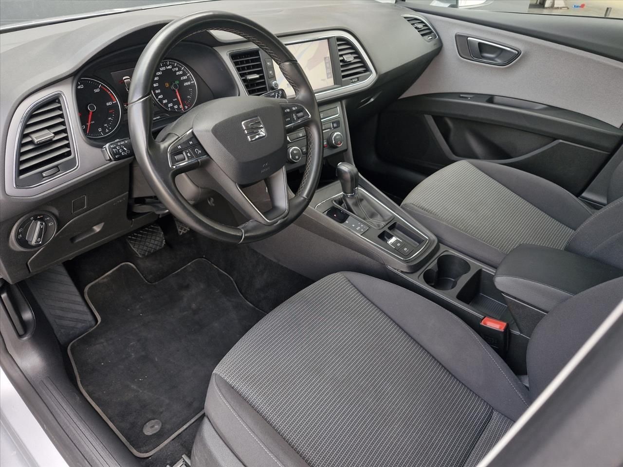 Seat Leon oferta dealera/FV23/STYLE DSG aut.,kamera,full LED,Android,alu.