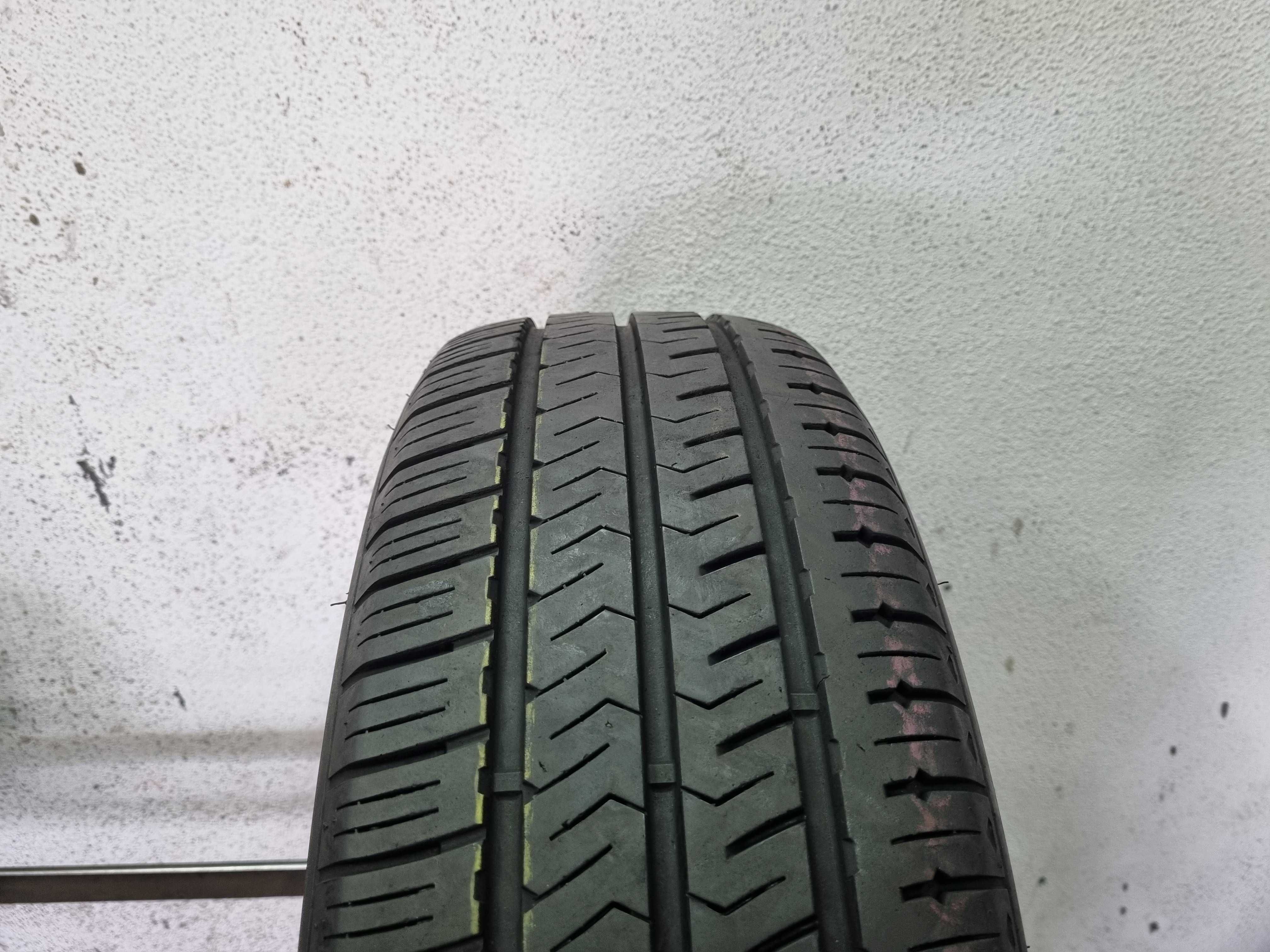 205/65/16C 107/105T Hankook Radial RA28E D.1616