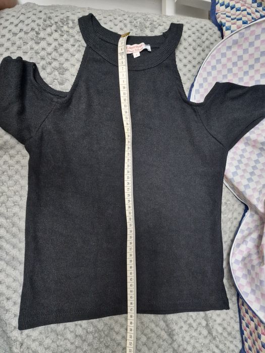 Czarny top nowy bez metki L