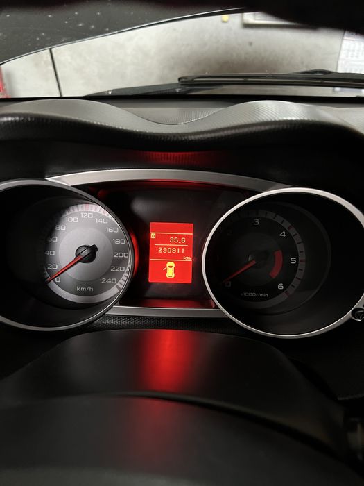 Citroen c-crosser 2.2 hdi