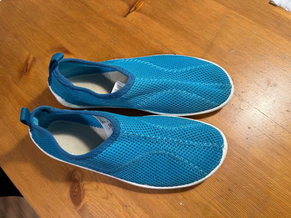Buty do pływania rozmiar EU 34-35