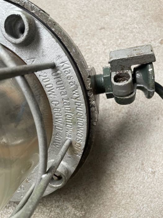 Sprzedam lampy przemysłowe PRL energetyka Sopot