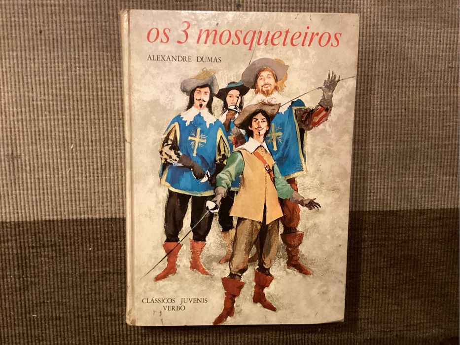 Livro OS 3 MOSQUETEIROS de Alexandre Dumas. Clássicos Verbo Juvenil
