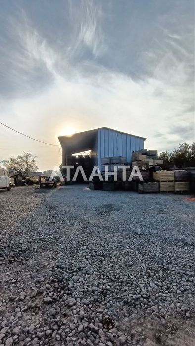 Будинок з ділянкою  50 сотих і новим фундаментом